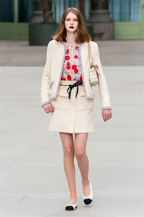 chanel cruise 2020 cardigan